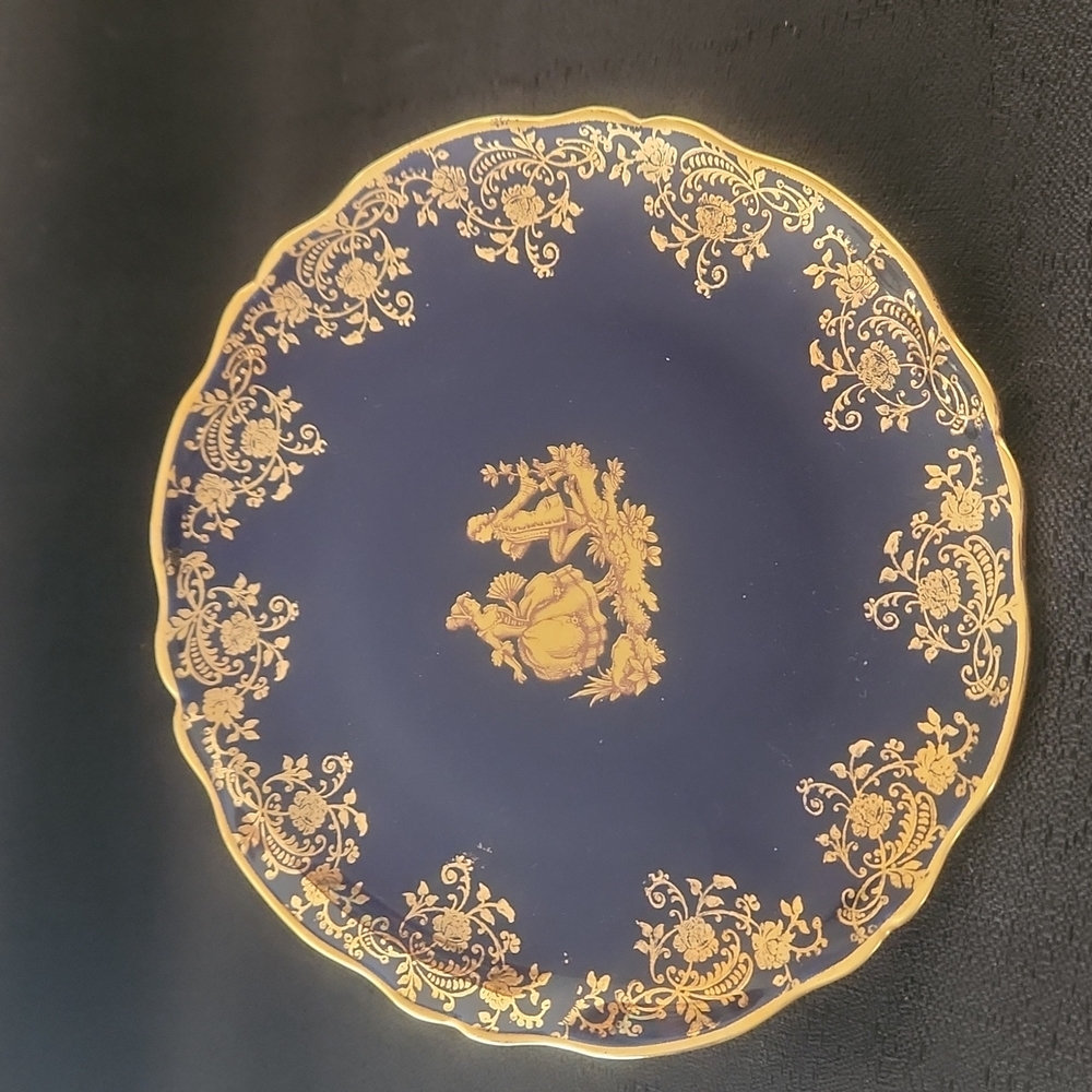 VINTAGE VERITABLE FLORANCE LIMOGES COBALT BLUE PLATE.